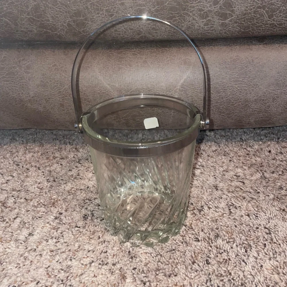 VINTAGE BARWARE LUMINARC Ice Bucket from France 5.25”